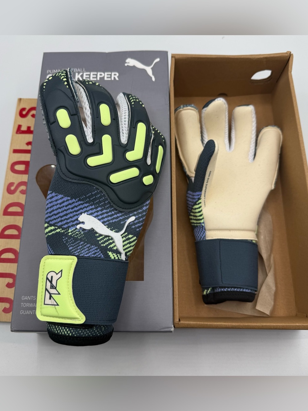 Puma Future Pro Hybrid Cut GK Gloves 041924-05 Men’s Size 7 Retail $120 NEW RARE